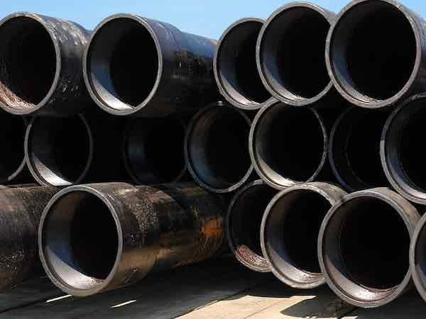 A stack of oil pipes